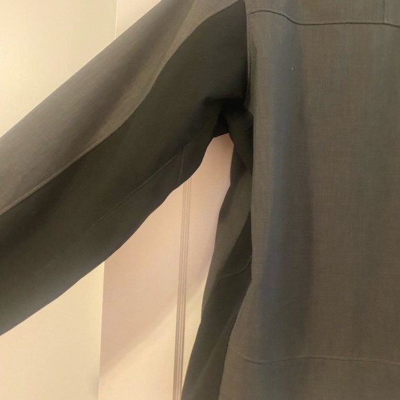 The North Face, Mens Grey&Black Soft Shell with faux fur/fleece lining, Large - Picture 8 of 10